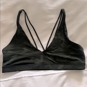 Lululemon size 10 camo sports bra